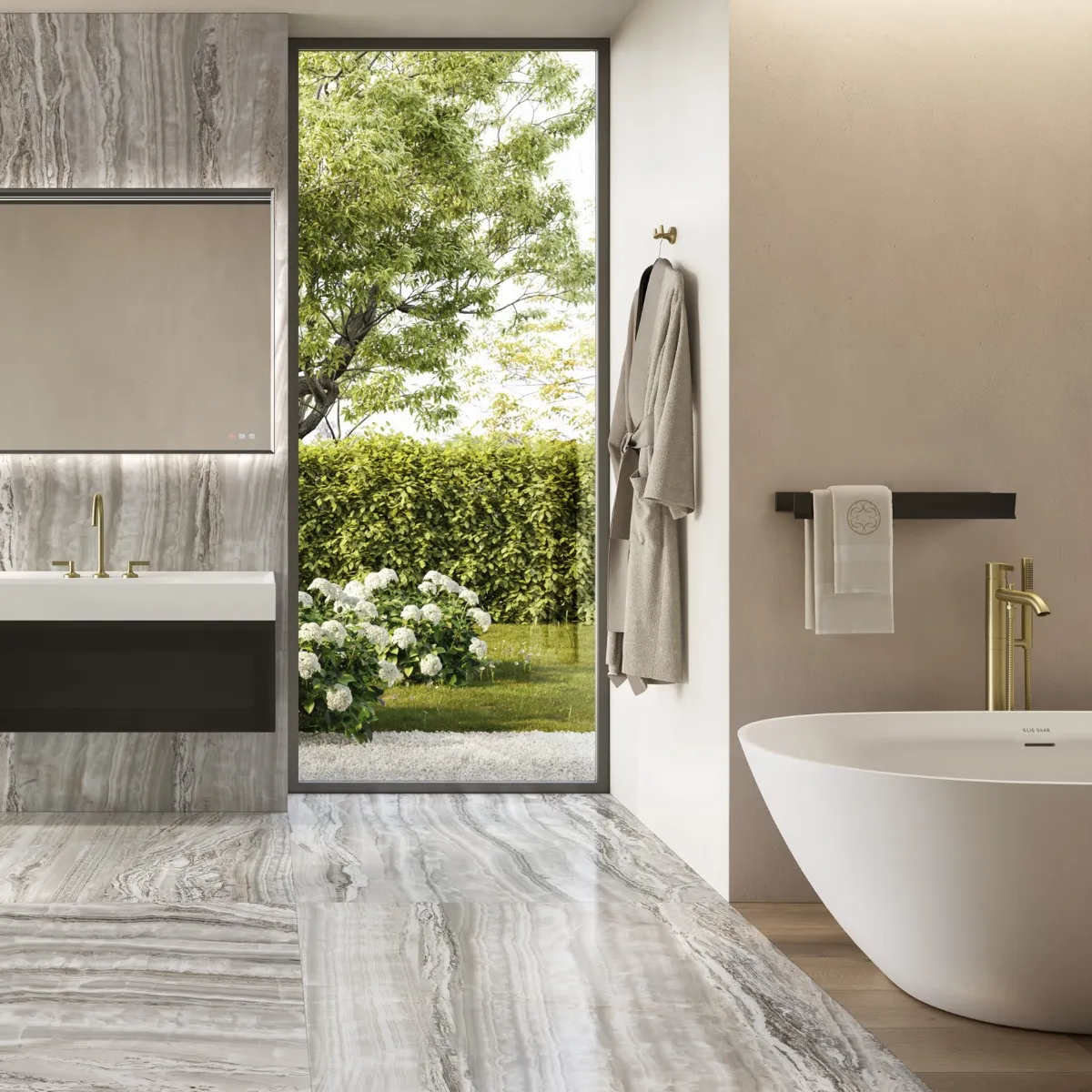 ELIE SAAB Freestanding Bathtub Matt White With Floor Standing Gold Faucet